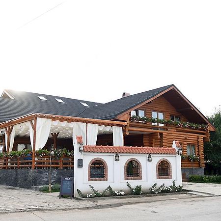 Domeniul Haiducilor Bucovina Villa Suceava Exterior photo